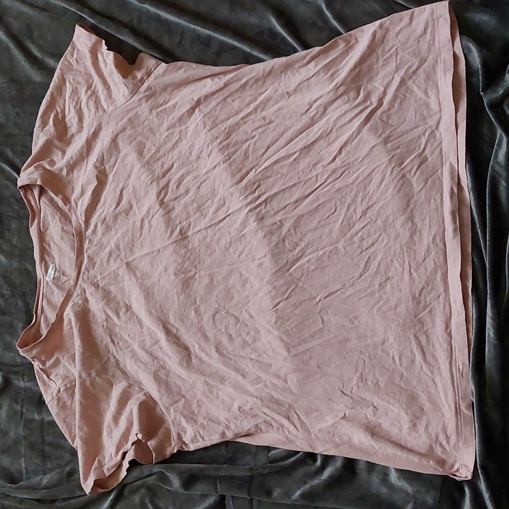 Old navy tee